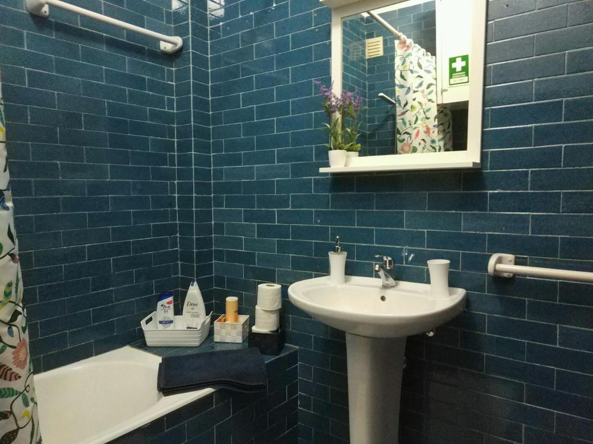 ! Free Parking Street ! Ground Floor With Washer! Porto Exterior foto